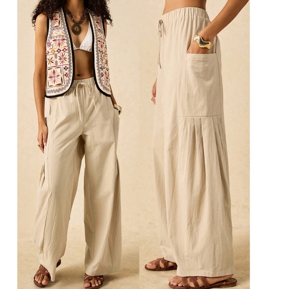 Solid Beige Stretchy Waist Straight Leg Pleated Pants - Picture 1 of 5